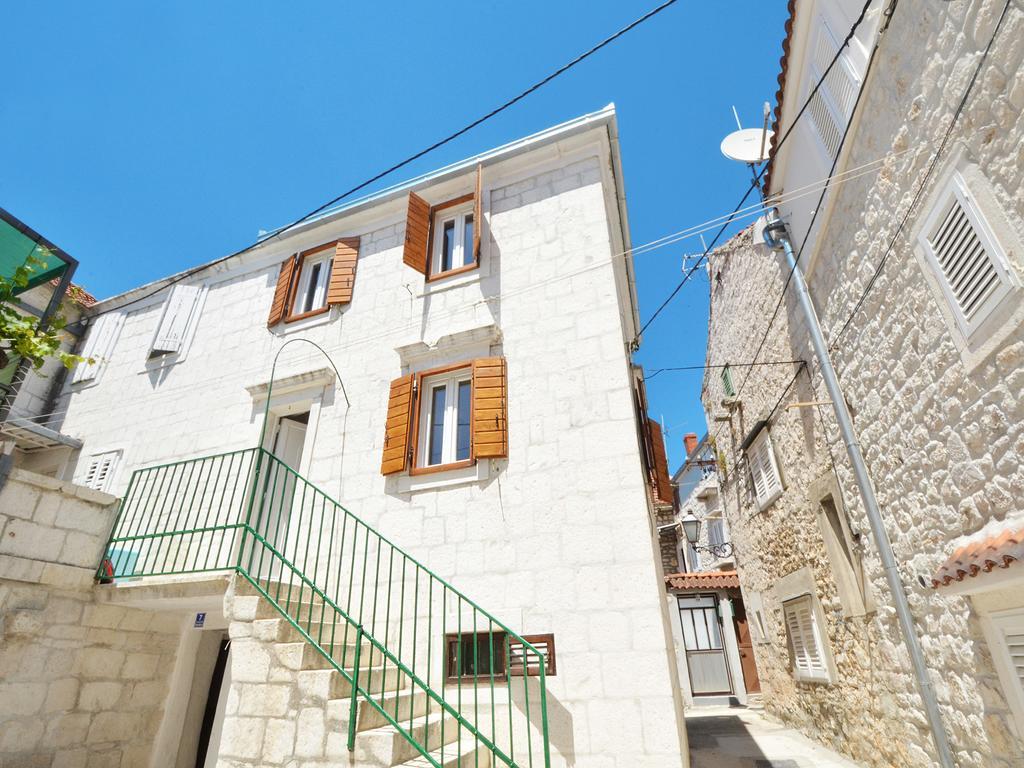 Apartment Petrovic Trogir Exterior foto